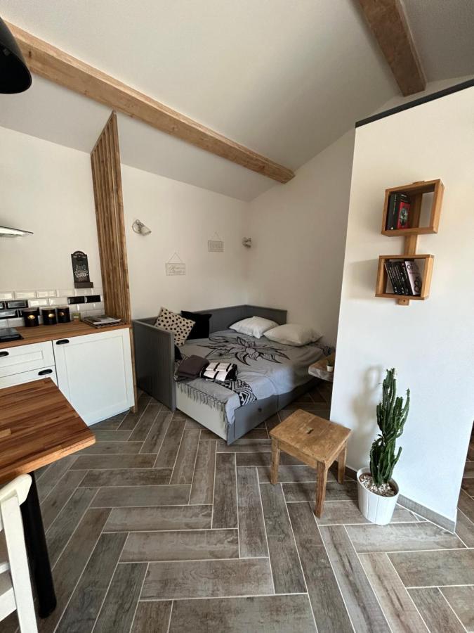 Charmant Studio Dans Villa - Jardin Privatif . La Seyne-sur-Mer Extérieur photo